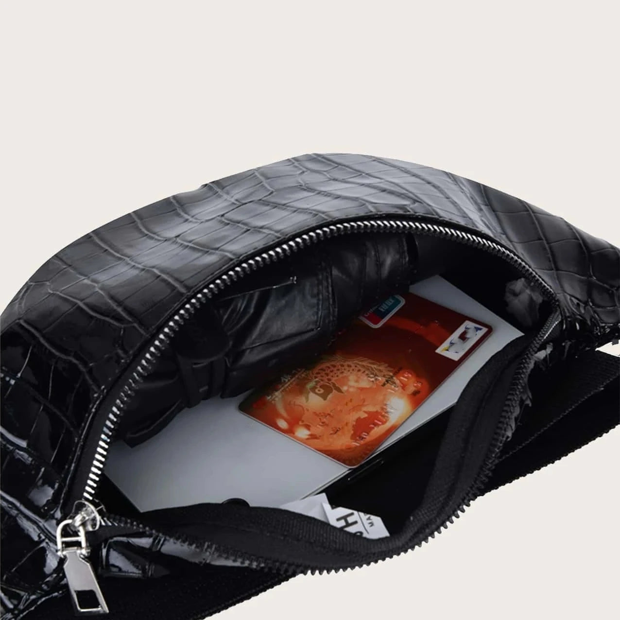 sac banane crocodile cuir végétal noir Aveline
