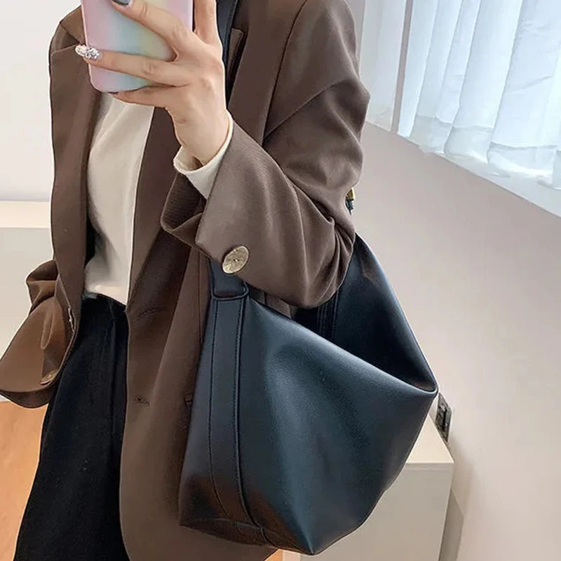 smooth and supple leather tote bag - Auréa