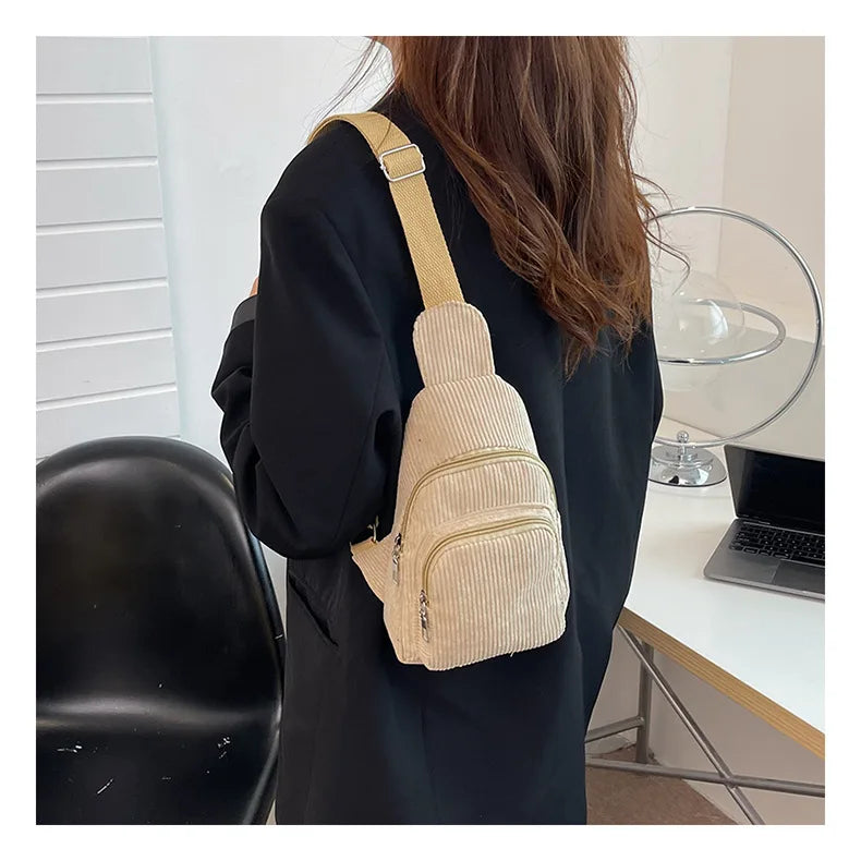 mini sac banane Anouk