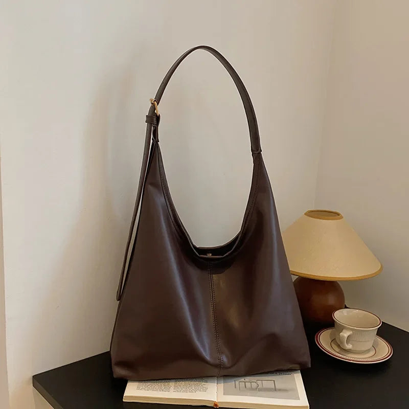 Sac a main fourre tout en cuir femme - Elenya