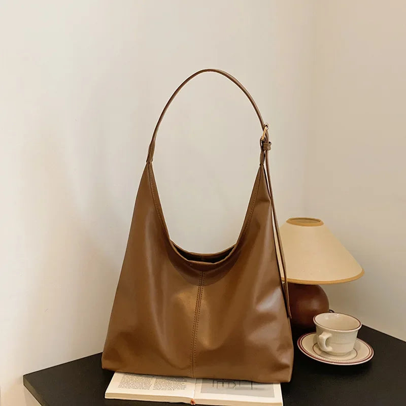 Sac a main fourre tout en cuir femme - Elenya