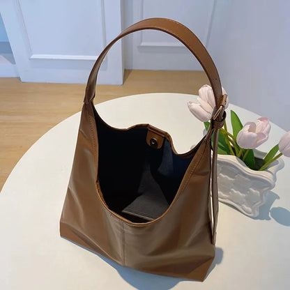 Sac a main fourre tout en cuir femme - Elenya