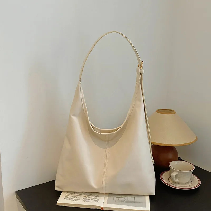 Sac a main fourre tout en cuir femme - Elenya